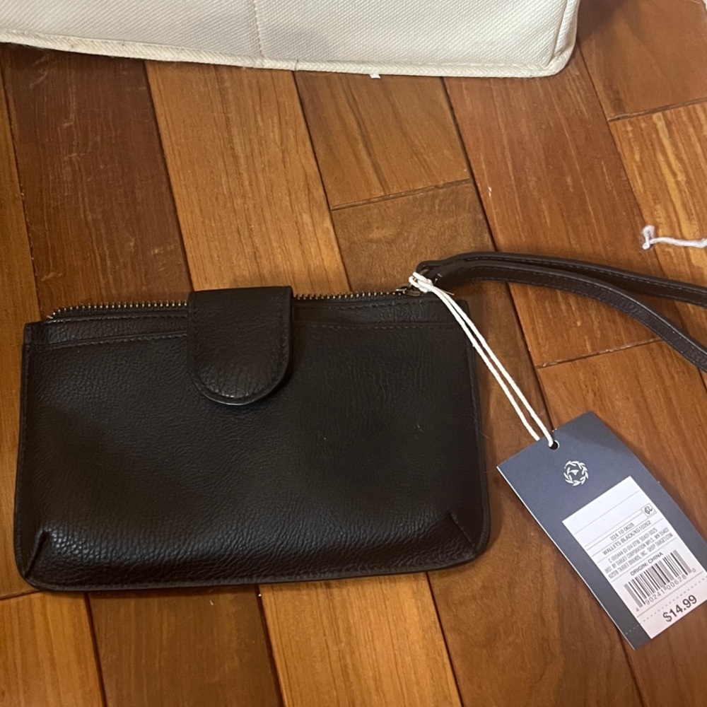 Elegant Black Leather Wristlet